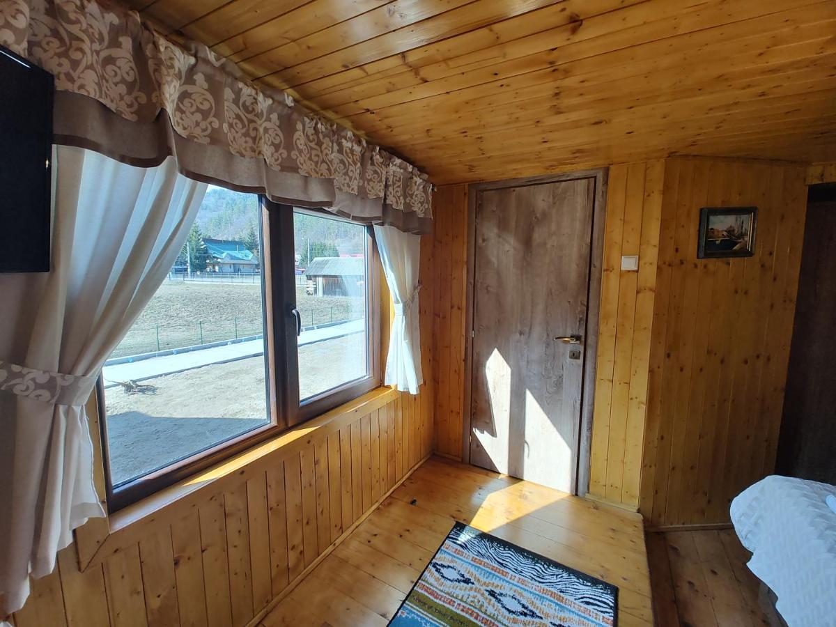 Sezatoarea Lupilor Villa Lepşa Dış mekan fotoğraf